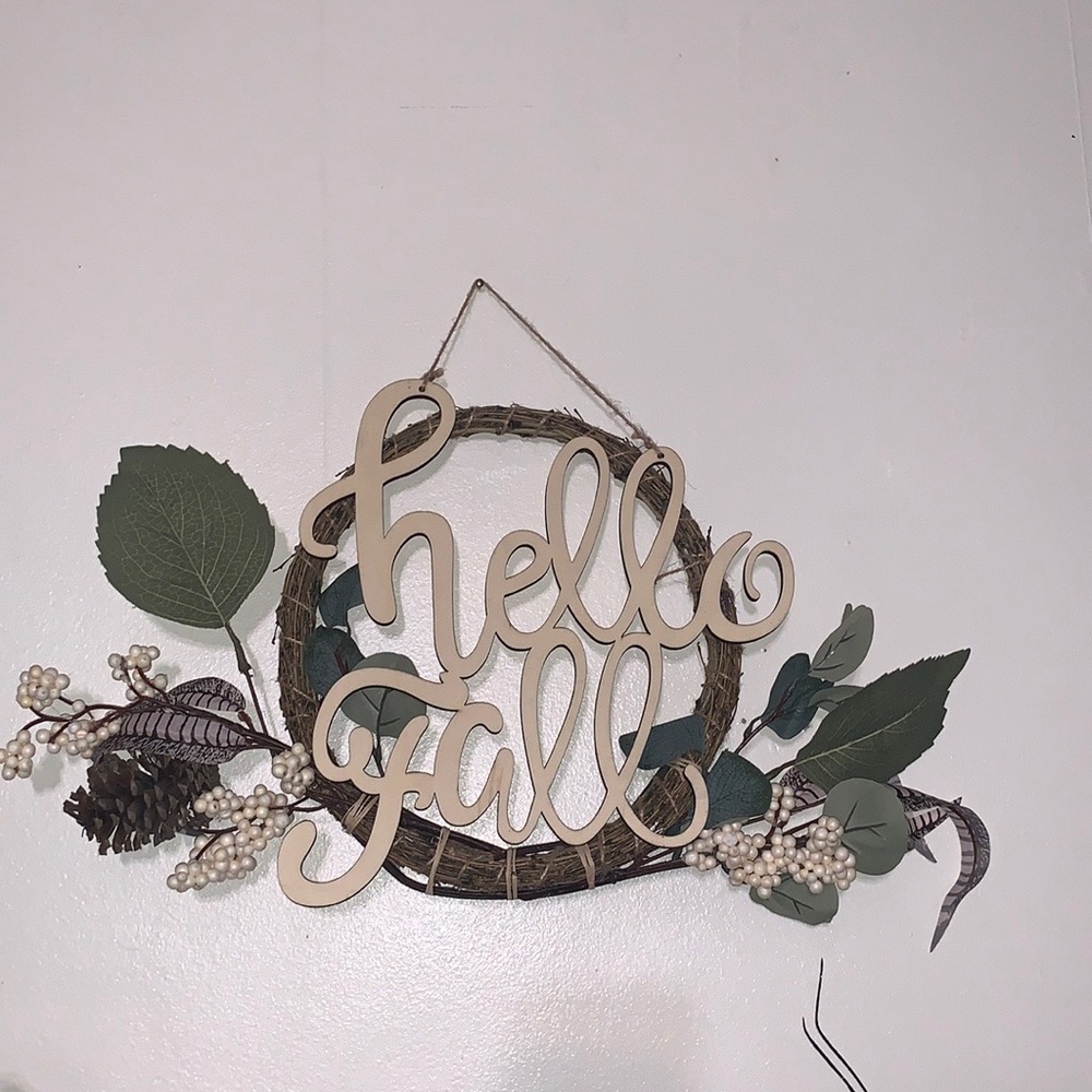 Hello fall wreath - Picture 3 of 3